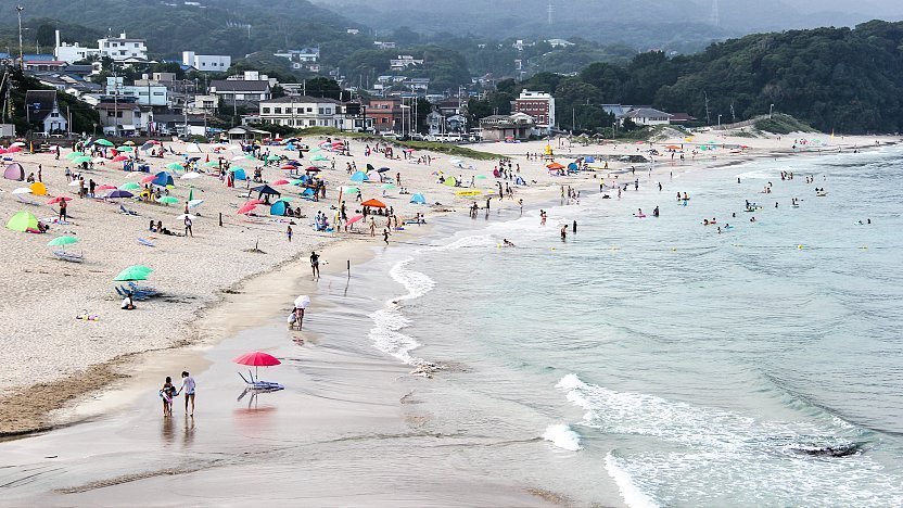 Lifeguard training in Japan