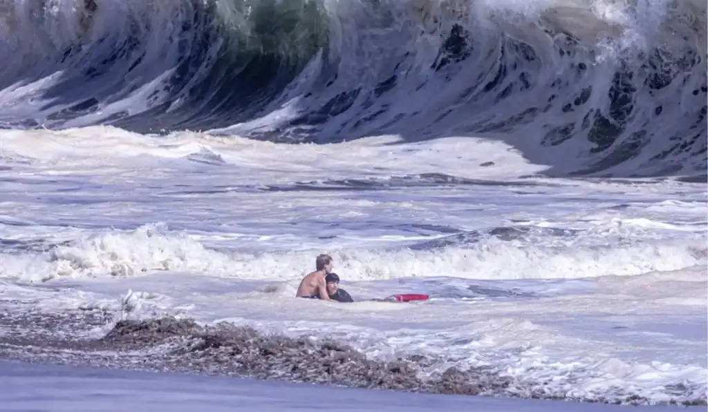 Santa Cruz Lifeguard Rescue